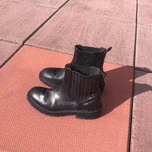 Black Frye Boots - Women's 9